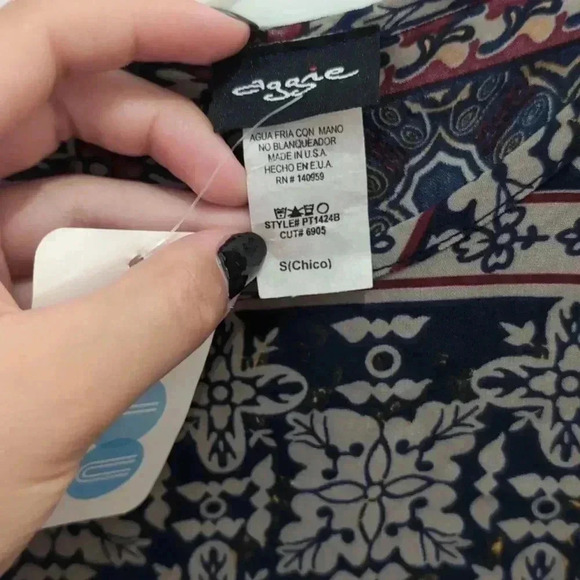 Aggie Women's long Sleeve Blouse - Picture 5 of 9